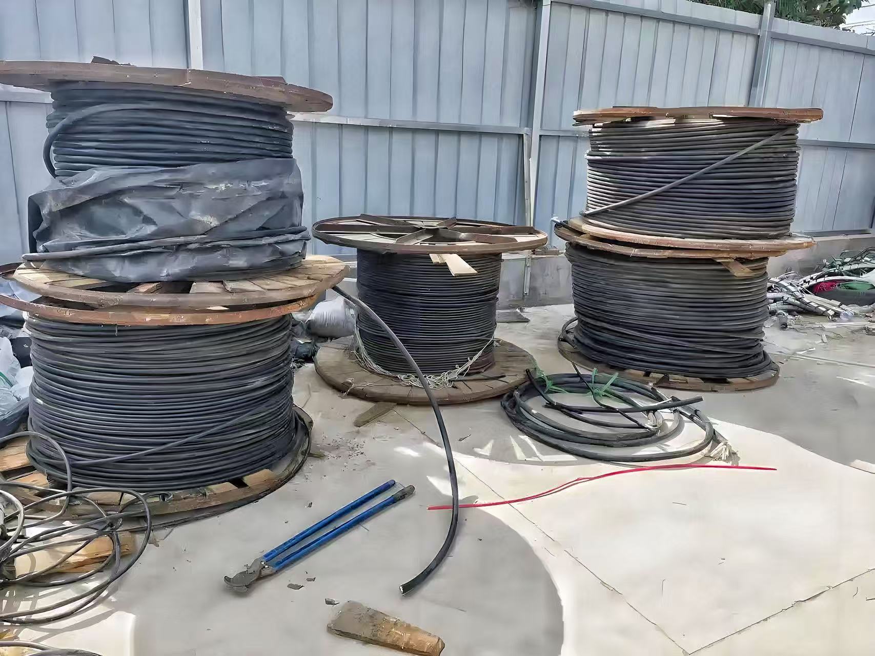 电缆电线，模具